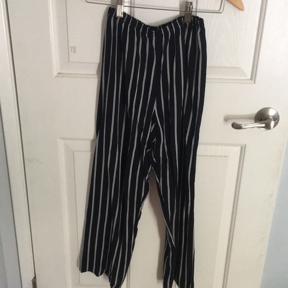 Brandy Melville Pants - Brandy Melville pants